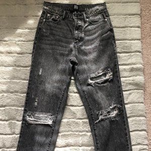 BDG URBAN OUTFITTERS BLACK RIPPED SLIM STRAIGHT JEANS - SIZE 25